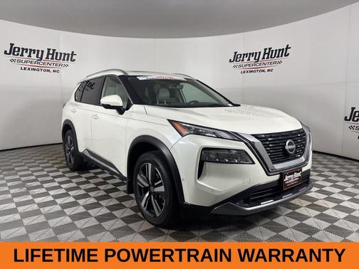White 2023 Nissan Rogue SL
