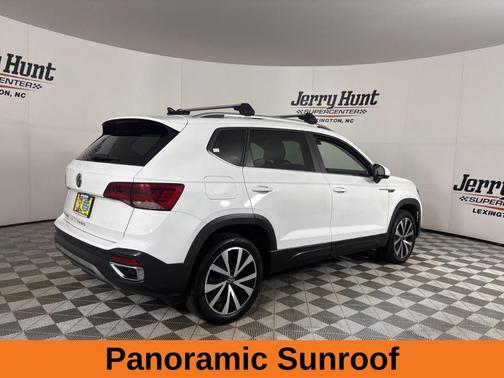 2023 Volkswagen Taos 1.5T SE