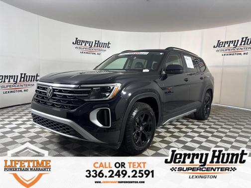 2024 Volkswagen Atlas 2.0T Peak Edition SEL