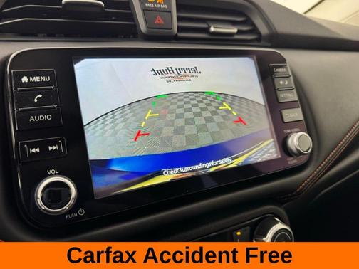 2024 Nissan Versa 1.6 SR