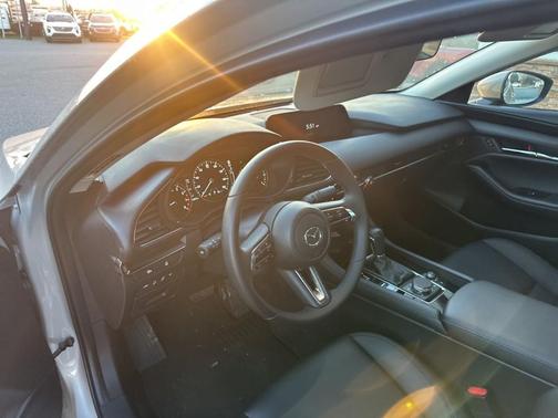 2025 Mazda Mazda3 FWD w/Preferred Package