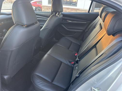 2025 Mazda Mazda3 FWD w/Preferred Package