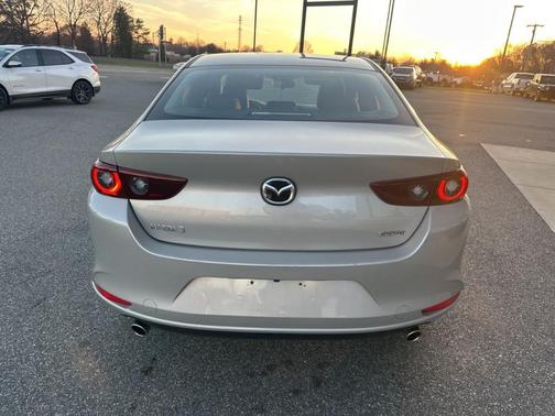 2025 Mazda Mazda3 FWD w/Preferred Package