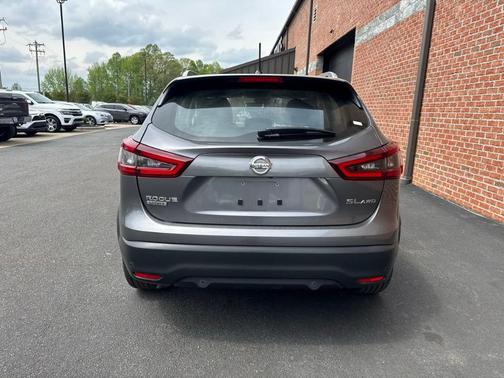 2022 Nissan Rogue Sport SL