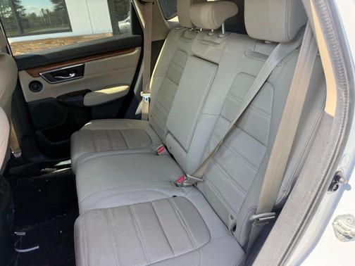 White 2019 Honda CR-V EX-L