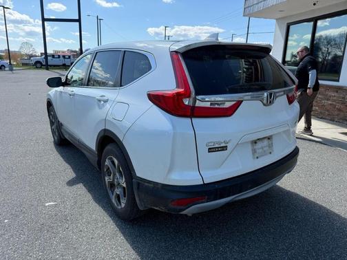 White 2019 Honda CR-V EX-L
