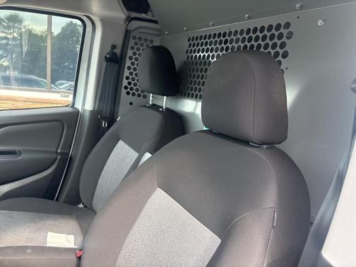 2022 RAM ProMaster City Base