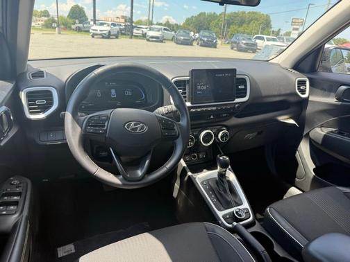 2024 Hyundai VENUE Limited
