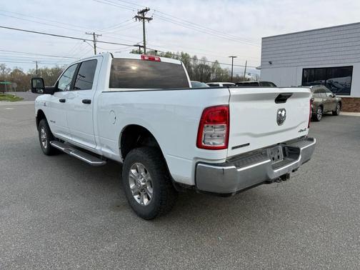 Bright White Clearcoat 2024 RAM 2500 Big Horn
