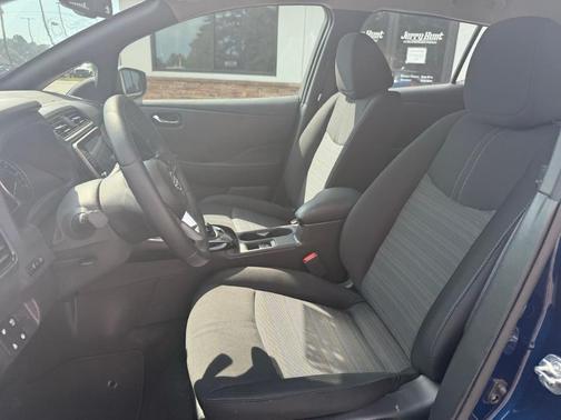 2024 Nissan Leaf SV PLUS