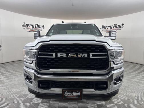 Bright White Clearcoat 2024 RAM 2500 Big Horn