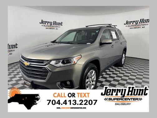 Pepperdust Metallic 2018 Chevrolet Traverse LT Cloth