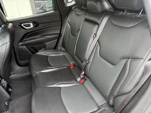 2022 Jeep Compass Altitude