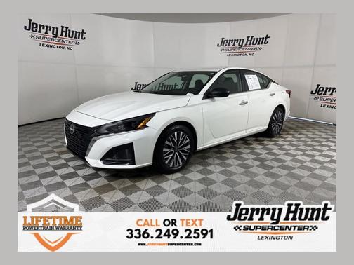 2025 Nissan Altima SV