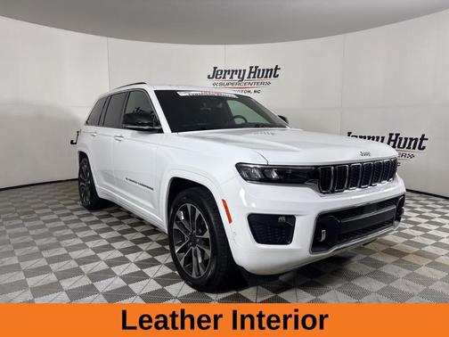 2022 Jeep Grand Cherokee Overland