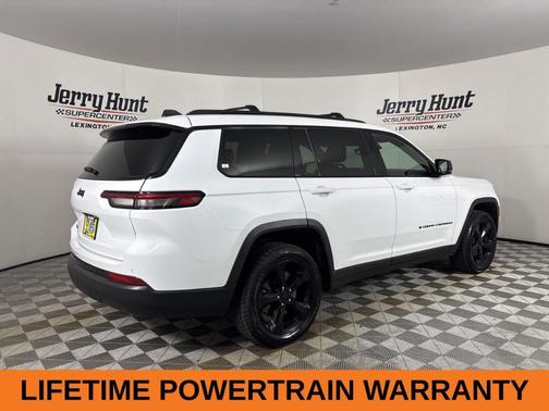 Bright White Clearcoat 2023 Jeep Grand Cherokee L Laredo