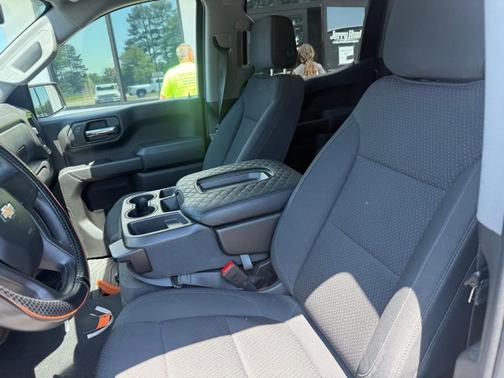 Silver Ice Metallic 2020 Chevrolet Silverado 1500 Custom