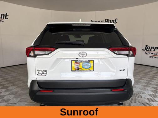 2023 Toyota RAV4 XLE