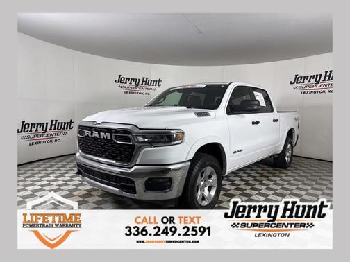 Bright White Clearcoat 2025 RAM 1500 Big Horn/Lone Star