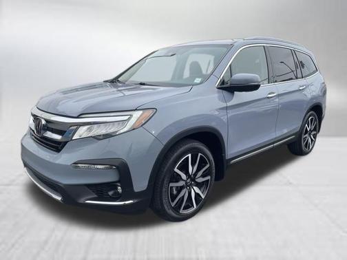 2022 Honda Pilot Touring 7-Passenger