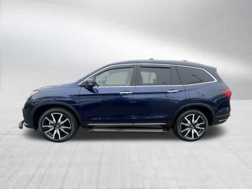 2022 Honda Pilot Touring 7-Passenger