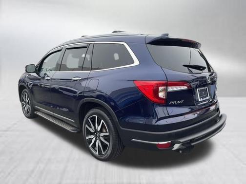 2022 Honda Pilot Touring 7-Passenger