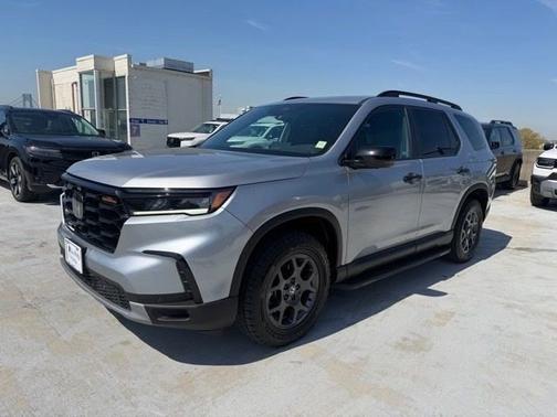 Lunar Silver Metallic 2023 Honda Pilot
