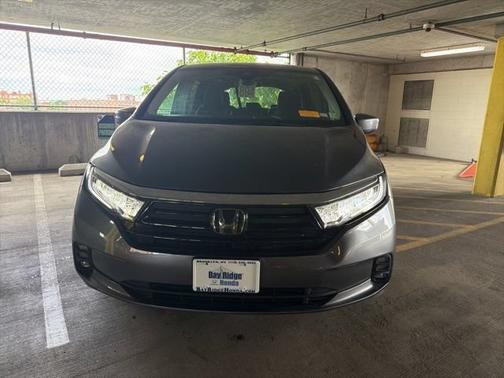 Modern Steel Metallic 2024 Honda Odyssey