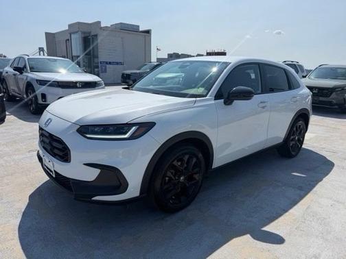 Platinum White Pearl 2023 Honda HR-V