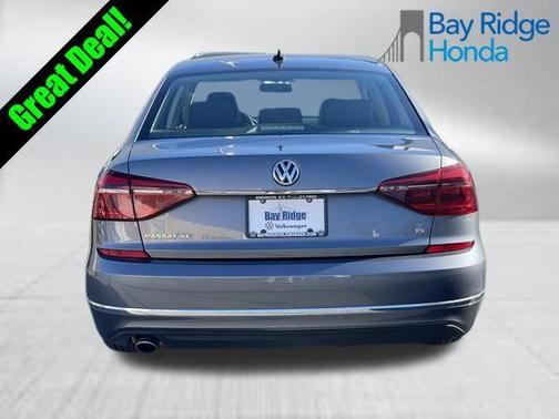 2018 Volkswagen Passat 2.0T SE