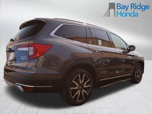 2022 Honda Pilot Touring 7-Passenger