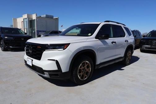 Platinum White Pearl 2024 Honda Pilot