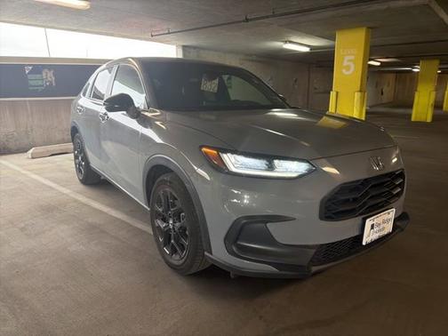Urban Gray Pearl 2024 Honda HR-V