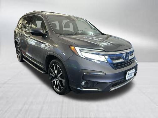 2022 Honda Pilot Touring 7-Passenger