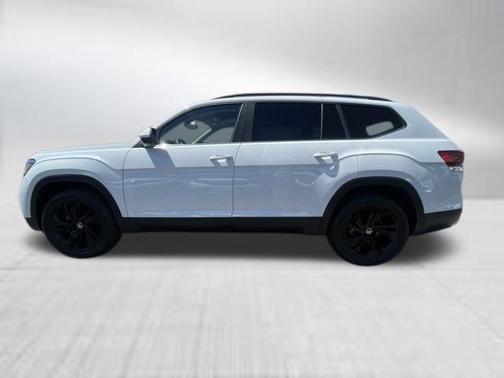 2022 Volkswagen Atlas 3.6L SE w/Technology