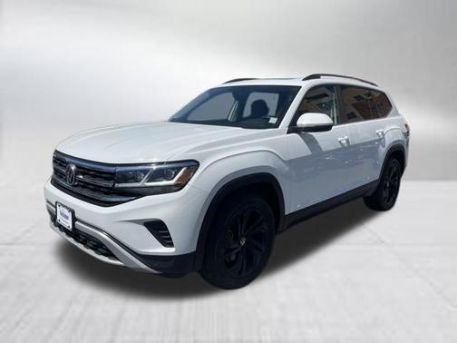 2022 Volkswagen Atlas 3.6L SE w/Technology