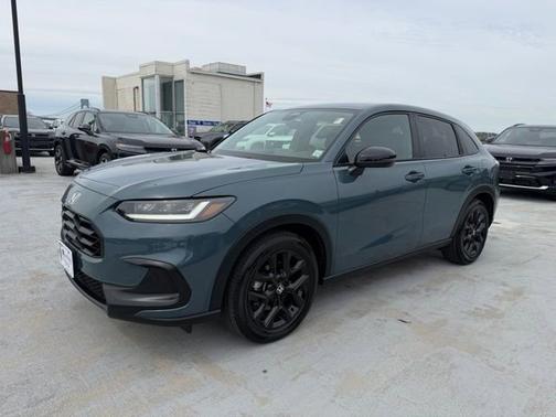 Nordic Forest Pearl 2023 Honda HR-V
