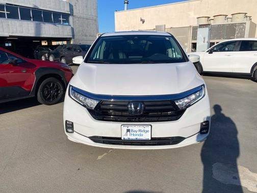 Platinum White Pearl 2024 Honda Odyssey
