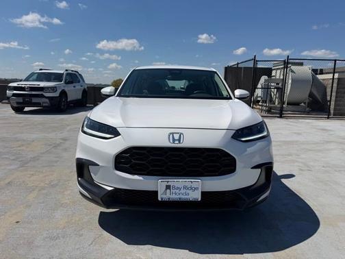 Platinum White Pearl 2025 Honda HR-V
