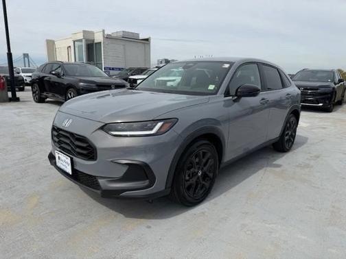 Urban Gray Pearl 2024 Honda HR-V