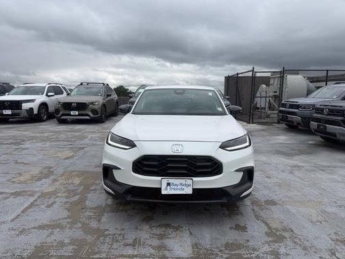 Platinum White Pearl 2024 Honda HR-V