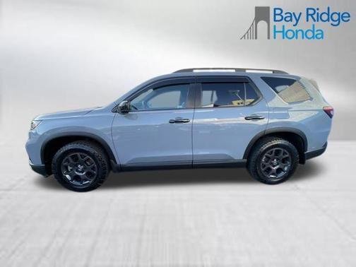 2023 Honda Pilot TrailSport