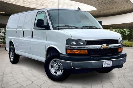 2025 Chevrolet Express 2500 RWD 2500 Regular Wheelbase WT