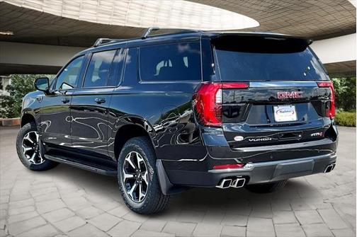 2025 GMC Yukon XL 4WD AT4