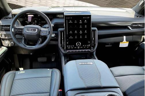 2025 GMC Yukon XL 4WD AT4