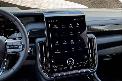 2025 GMC Yukon XL 4WD AT4