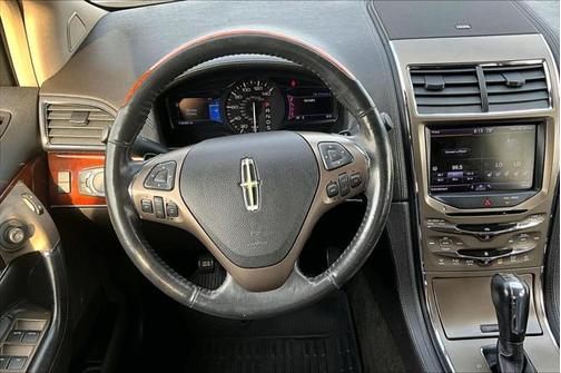 2013 Lincoln MKX Base