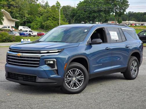 Lakeshore Blue Metallic 2026 Chevrolet Traverse LT
