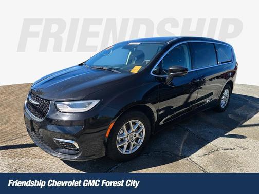 Diamond Black 2024 Chrysler Pacifica Touring-L