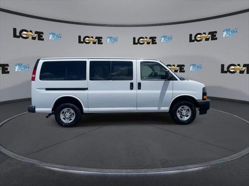 2023 Chevrolet Express 3500 RWD 3500 Regular Wheelbase LS